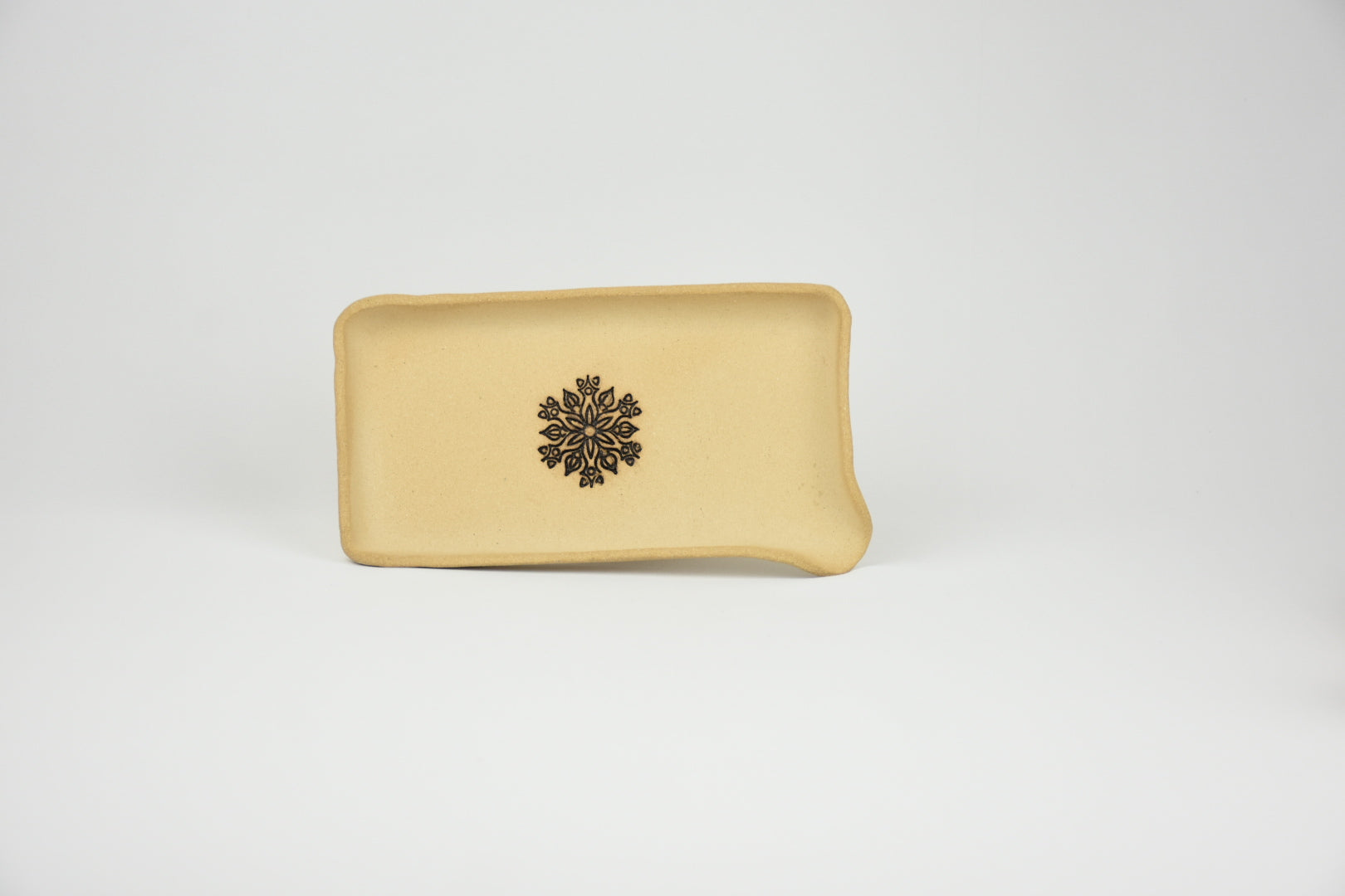Ceramic Botanicals Set "The Wadi Stone" | Two-Tone Handmade Tray & Curved Kit | Spice Crusher, Storage Pebble & Mandala Spice Dish