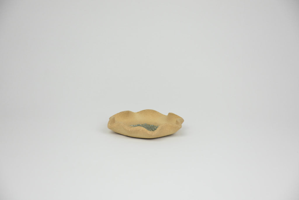 Ceramic Botanicals Set "The Hidden Spring" | Handmade Mixed Clay Tray & Infinity Burner Kit | Herb Crusher, Storage Pebble & Glazed Dish