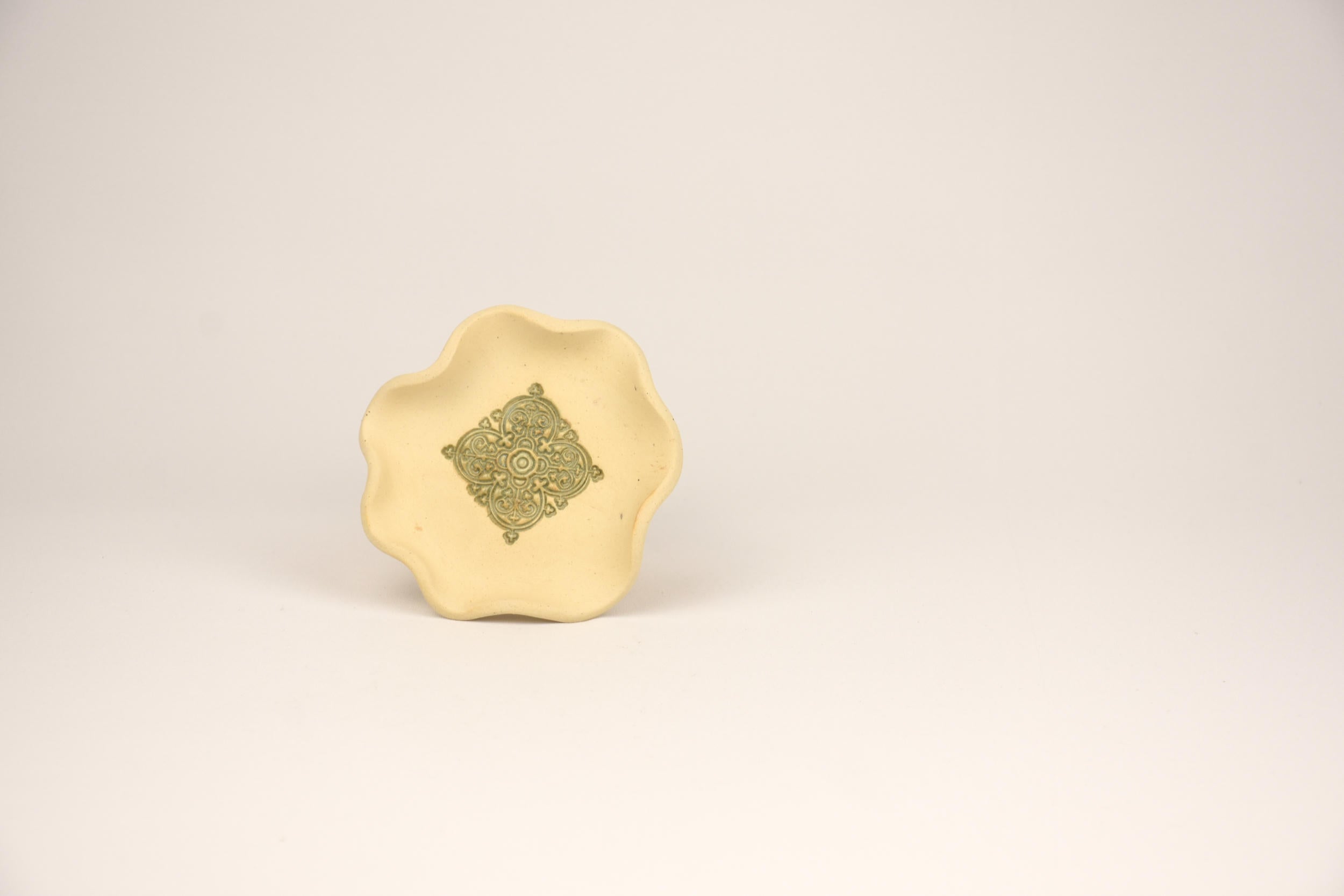 Ceramic Botanicals Set "The Desert Mirage" | Handmade Mixed Clay Tray & Curved Burner Kit | Herb Crusher, Storage Pebble & Glazed Dish