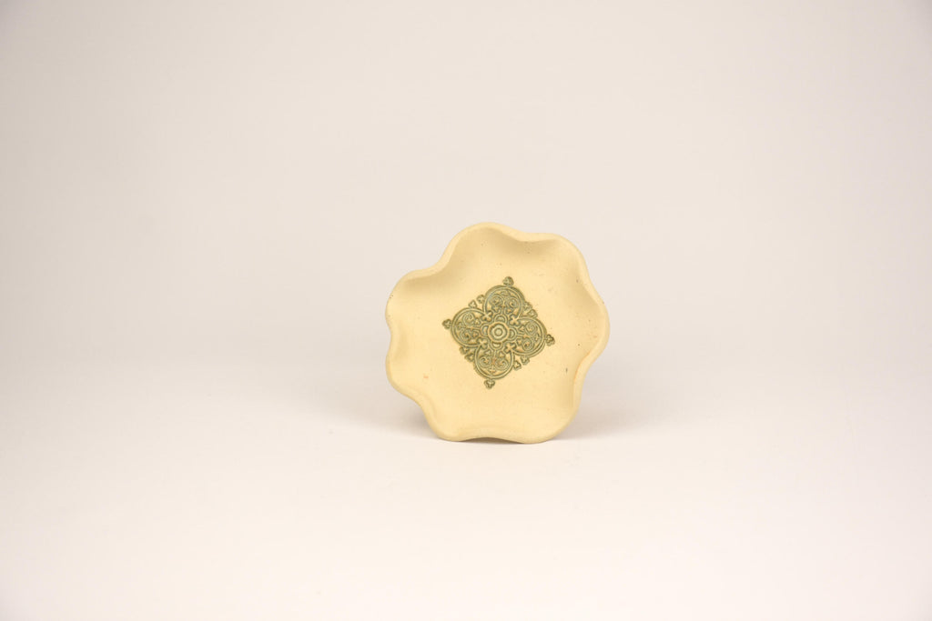 Ceramic Botanicals Set "The Desert Mirage" | Handmade Mixed Clay Tray & Curved Burner Kit | Herb Crusher, Storage Pebble & Glazed Dish